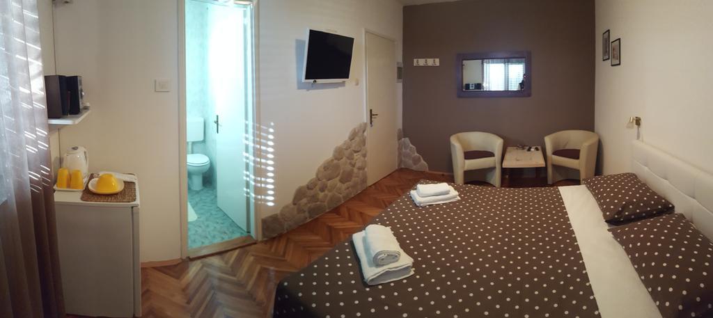 Apartments Ana+3 Šibenik Buitenkant foto