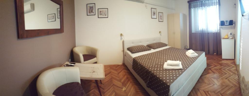 Apartments Ana+3 Šibenik Buitenkant foto